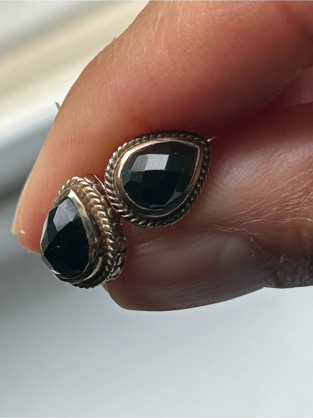 Anna Beck Sterling Silver Black Onyx stud earrings